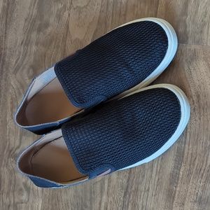 OluKai Pehuea Shoes Black
